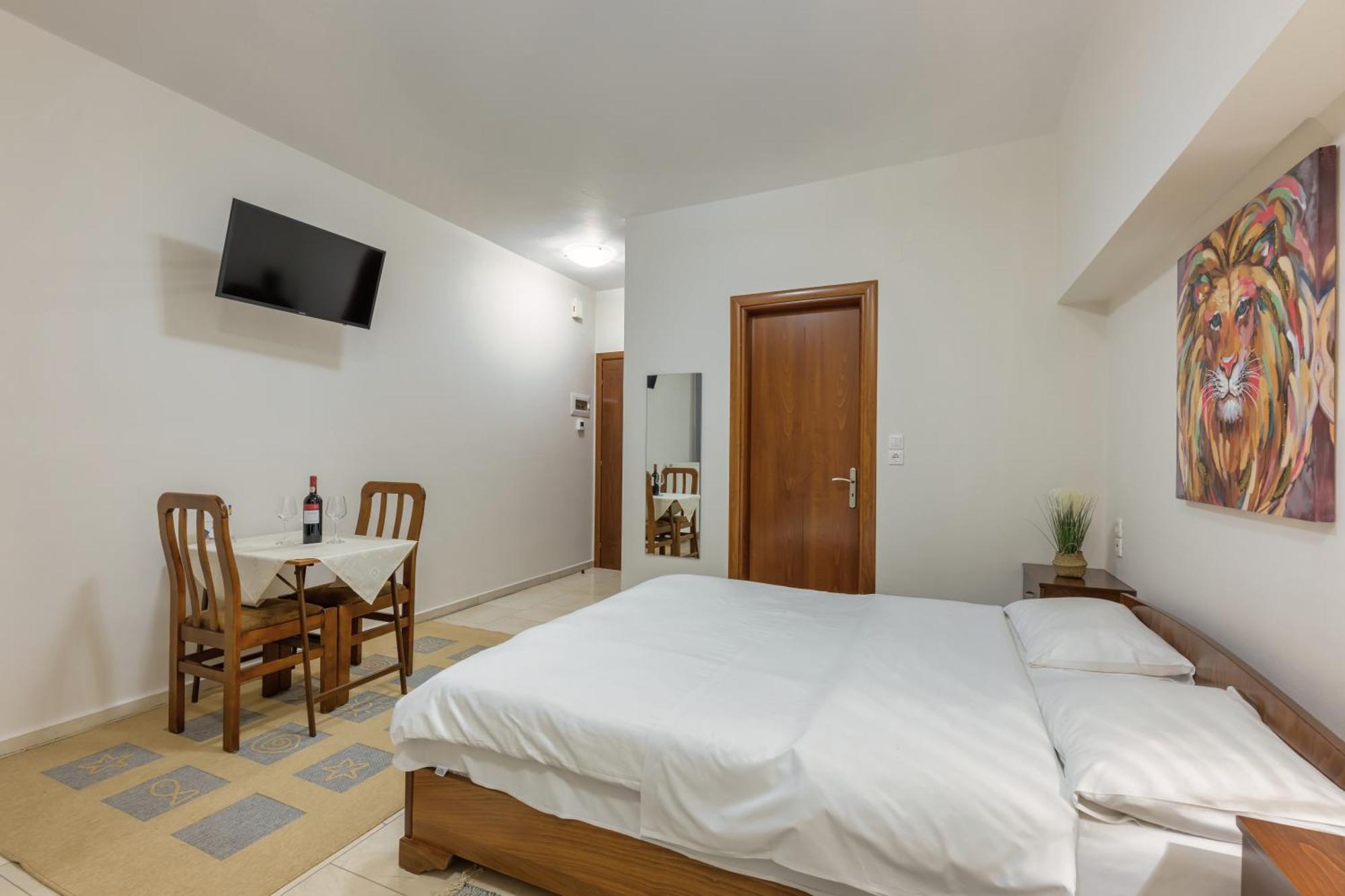 O Fotis Studios & Apartments Yanya Dış mekan fotoğraf